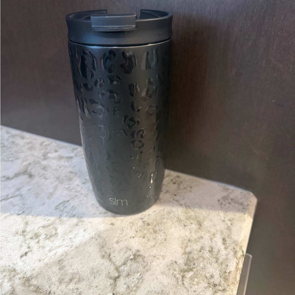 Simply modern tumbler